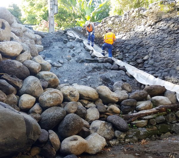 Travaux d’urgence sur la ravine Sèche suite au passage de FAKIR